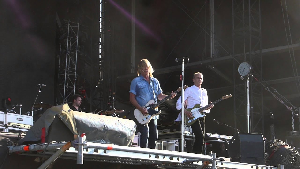 STATUS QUO - 