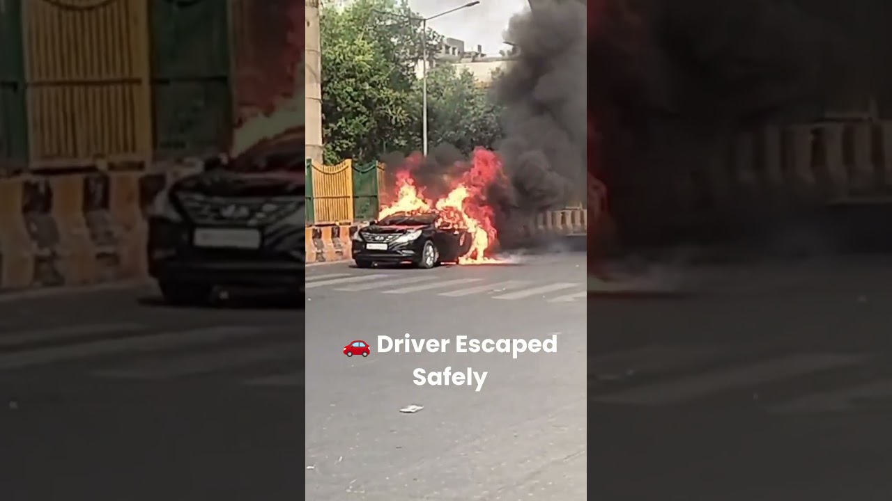 🔥 Moving Car Catches Fire in Noida | Noida Diary #noida