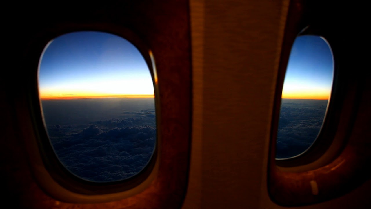 Из Энфиды в Москву на Boeing 777 AZUR air