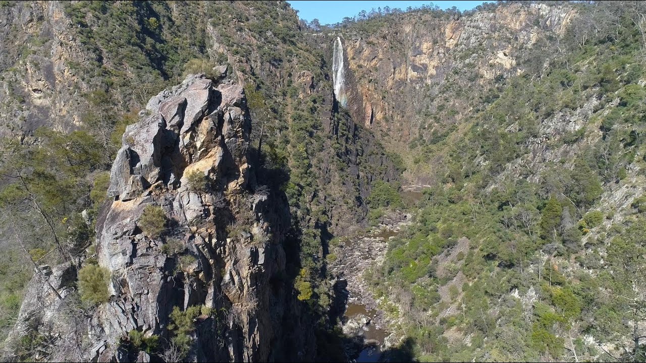 Dangars Falls, Oxley Wild Rivers National Park (drone)