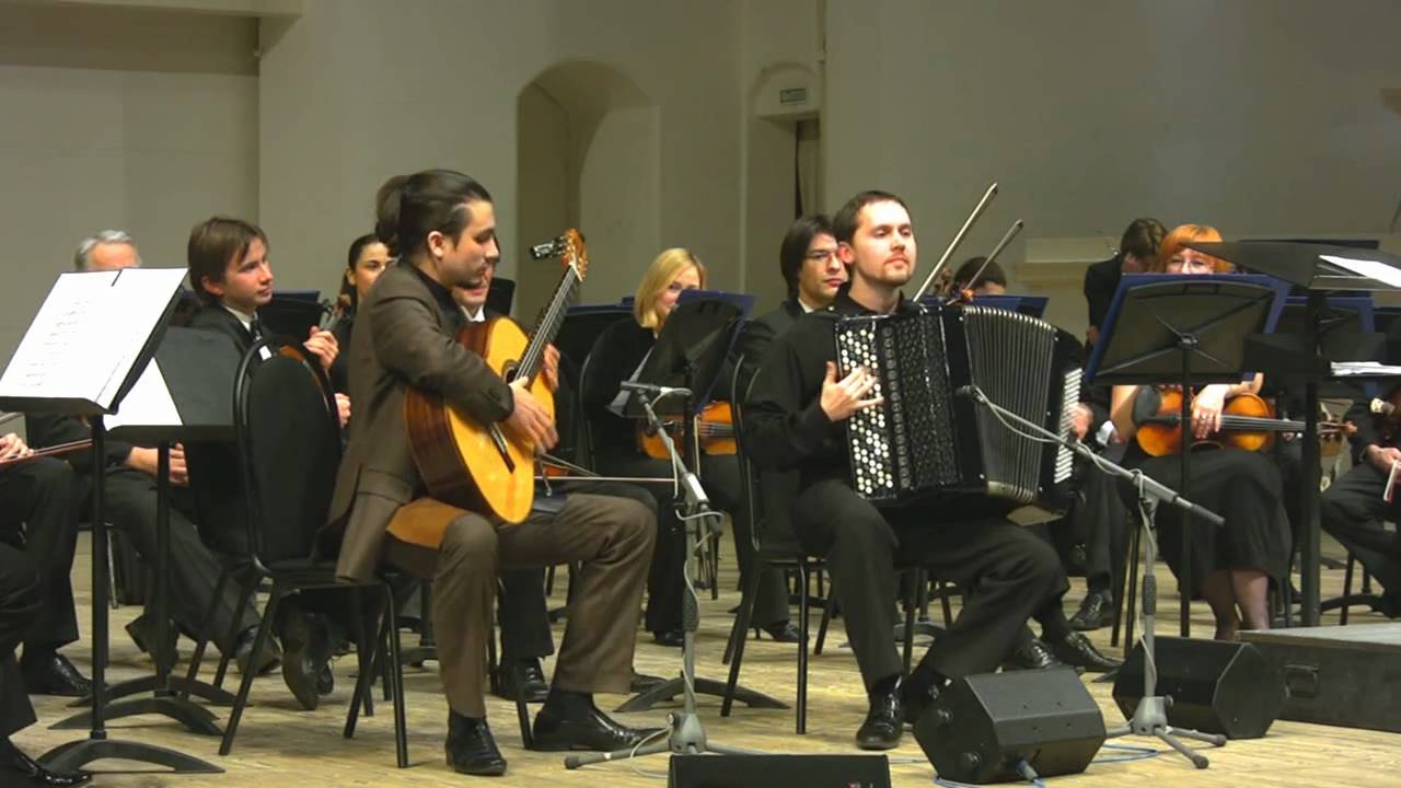 Artyom Dervoed and Aydar Gainullin playing Piazzolla's Libertango!