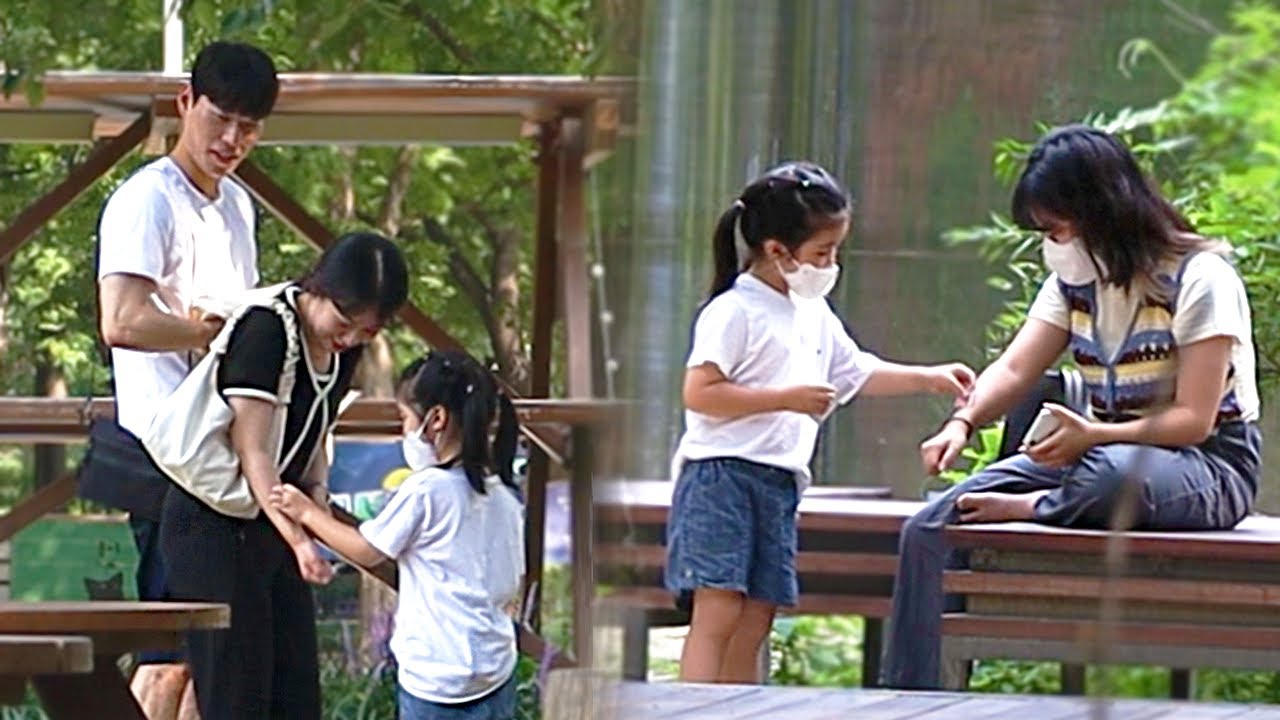 ENG) 갑자기 귀여운 아이가 무언가를 붙여준다면? If a cute girl attaches something to you, how will the citizens react?