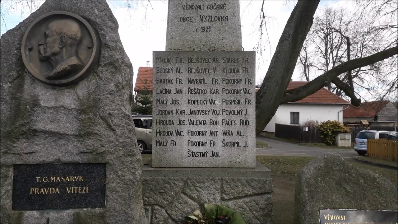 Vyžlovka -  pomn&iacute;k obětem 1. a 2. světov&eacute; v&aacute;lky