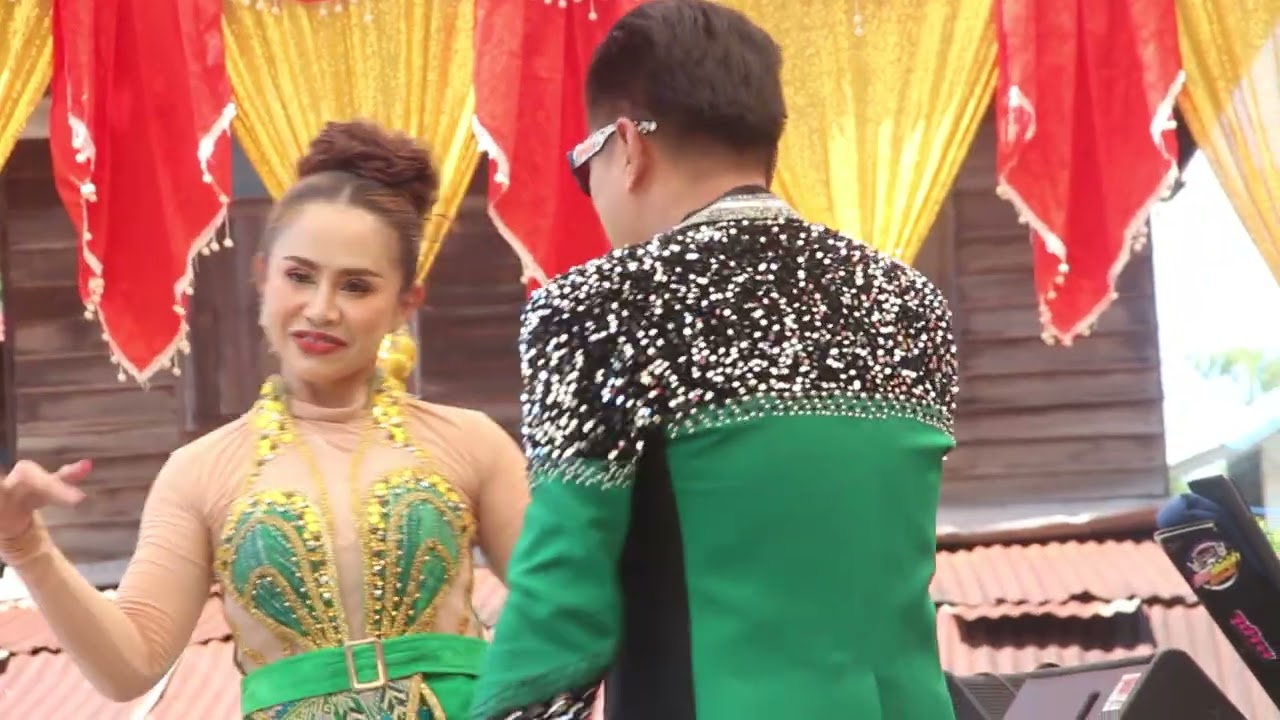#แสดงสด #ชัชวาลน้อย ดาวเหนือ บ.อ้อมกอ ต.ดงเย็น อ.บ้านดุง #วสันต์ซาวด์สกลนคร