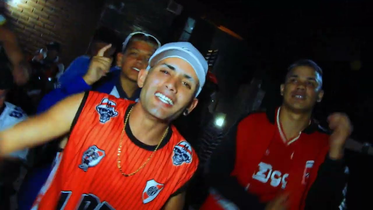 S.picallo ft Tirri la roca- Garota (Video Oficial)