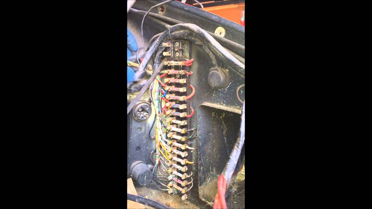 Fuse Block Wiring and Removal
