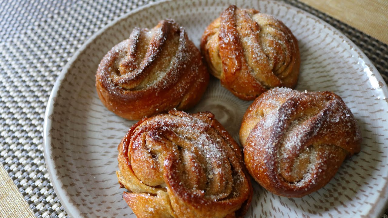 Sourdough Cardamom Buns