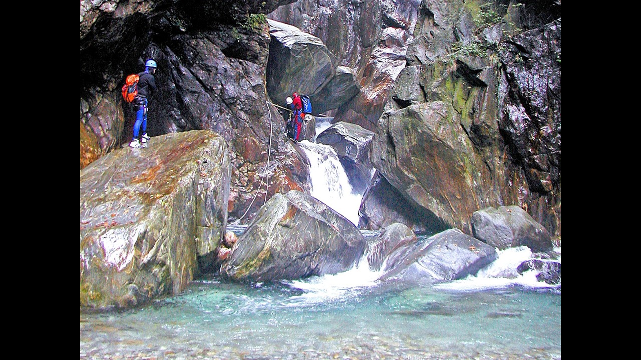 borgo (darengo)  (I, Lombardia, Como) 2006