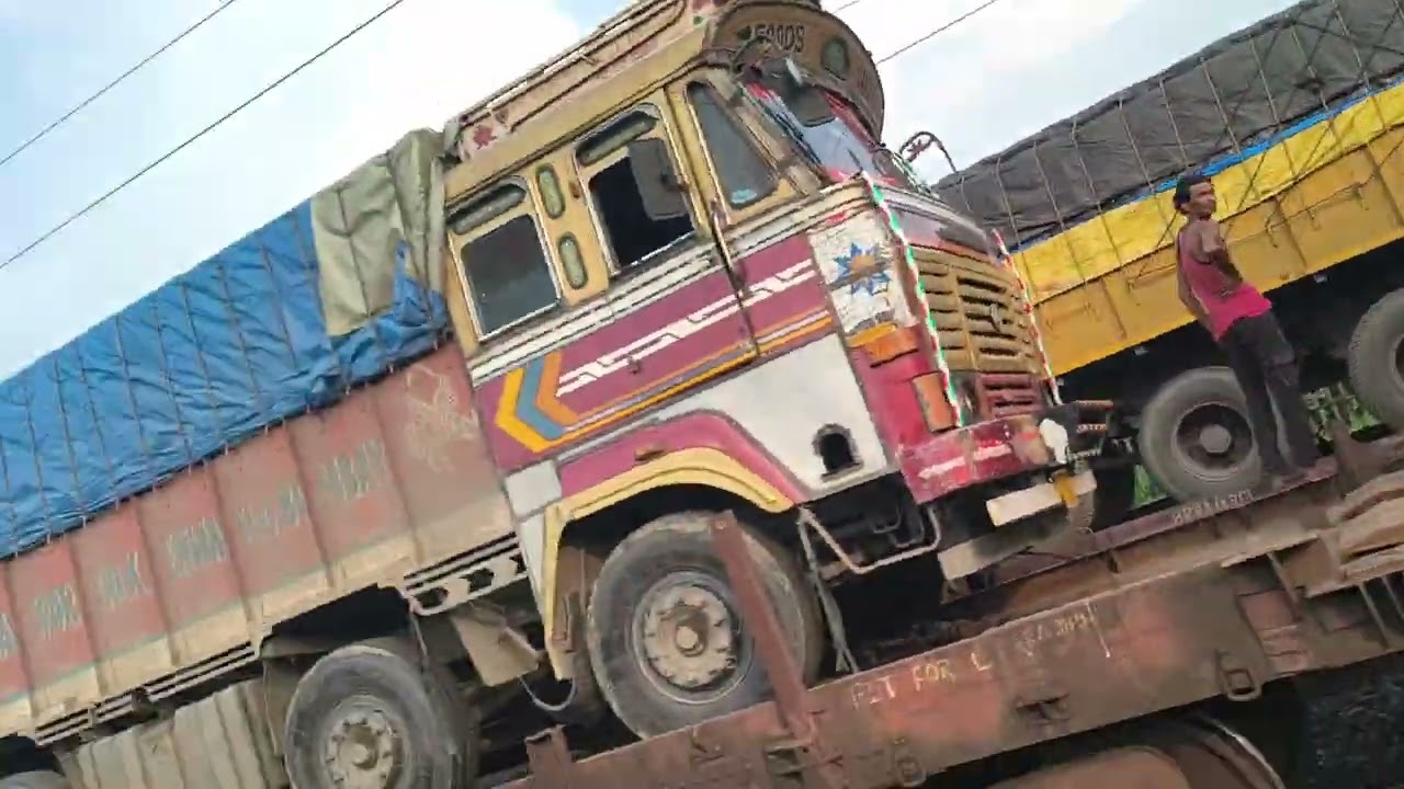 बॉम्बे कोलार से मेंगलुरु रो रो फेरी का होल्ट 