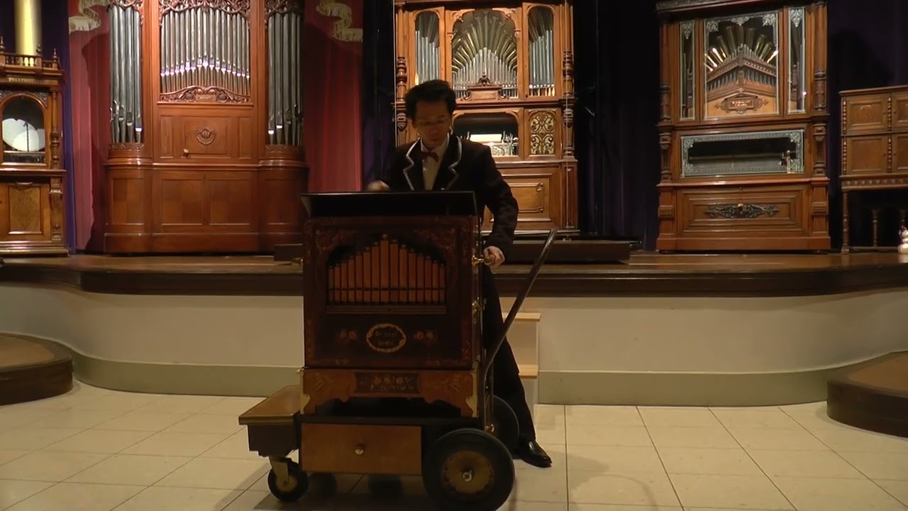 《ストリートオルガン》ピエール石澤氏による「チャルダッシュ」の演奏 / Raffin 31/103 Street Organ "Csárdás" 【河口湖音楽と森の美術館】 2014.11.30