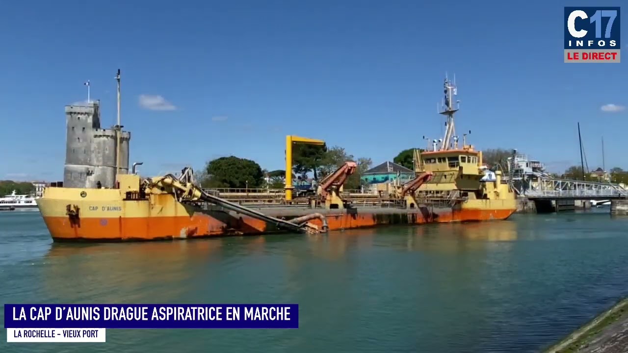 La Rochelle Vieux Port La CAP D’AUNIS en plein travail