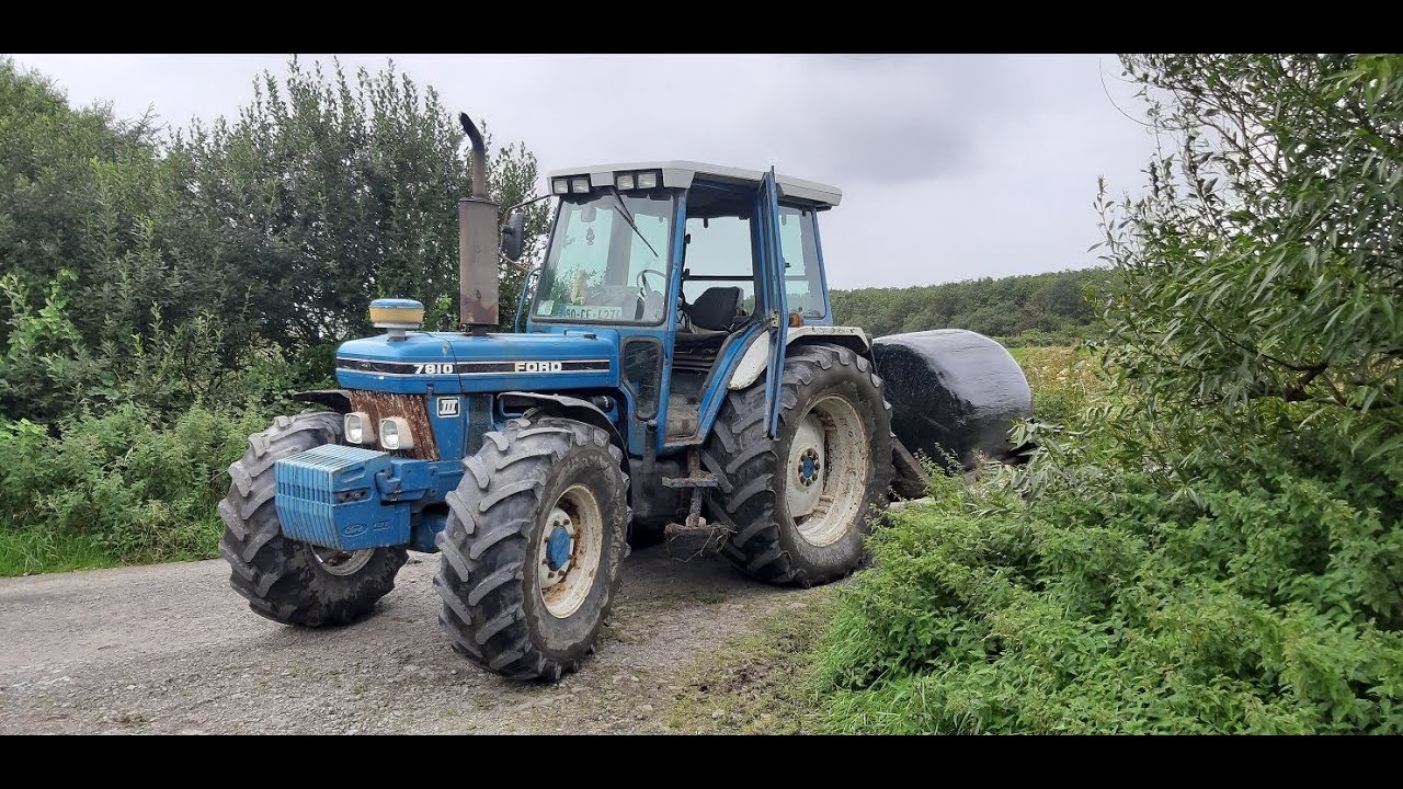 Ford 7810 on double bale handler