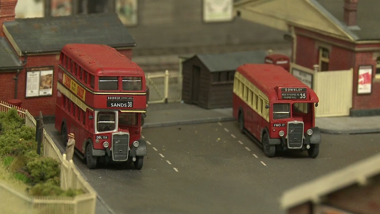 Tim Peacock's EM Gauge High Wycombe layout (Part 2)