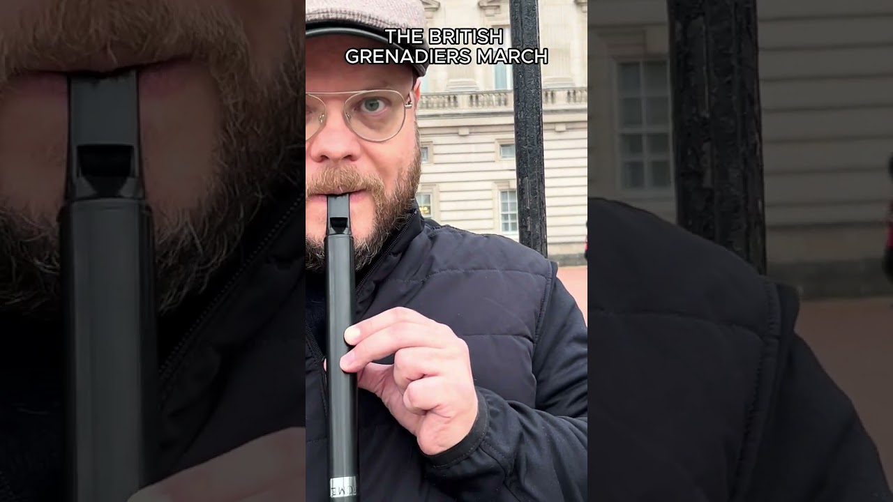 The British Grenadiers March in Buckingham Palace | Vinheteiro |
