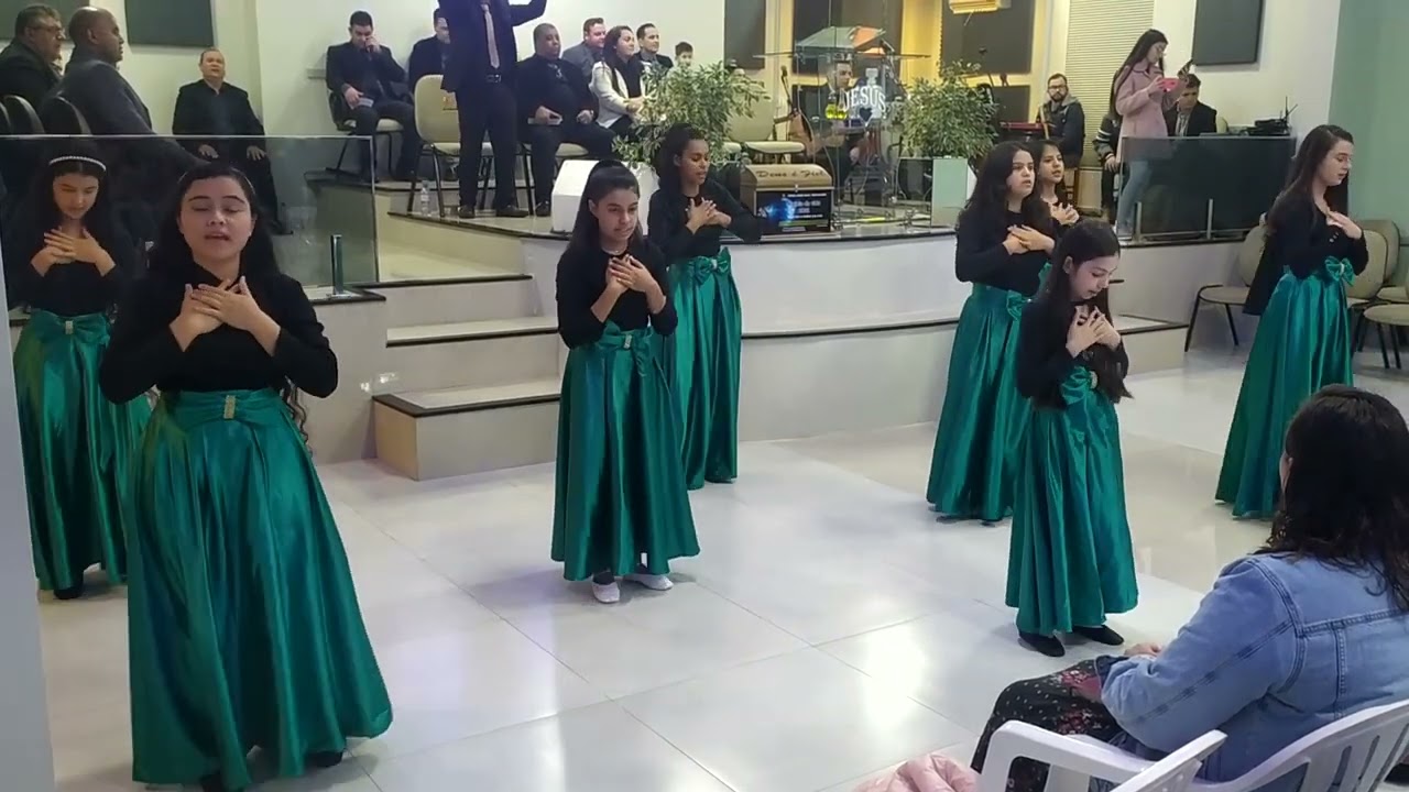 Coreografia Quem me vê cantando| Fabiana Anastácio