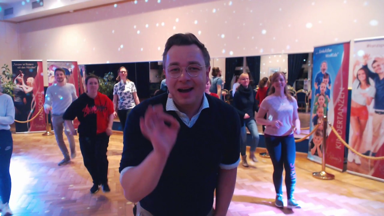 Linksfüßer Online: We Are Family (Partytanz)