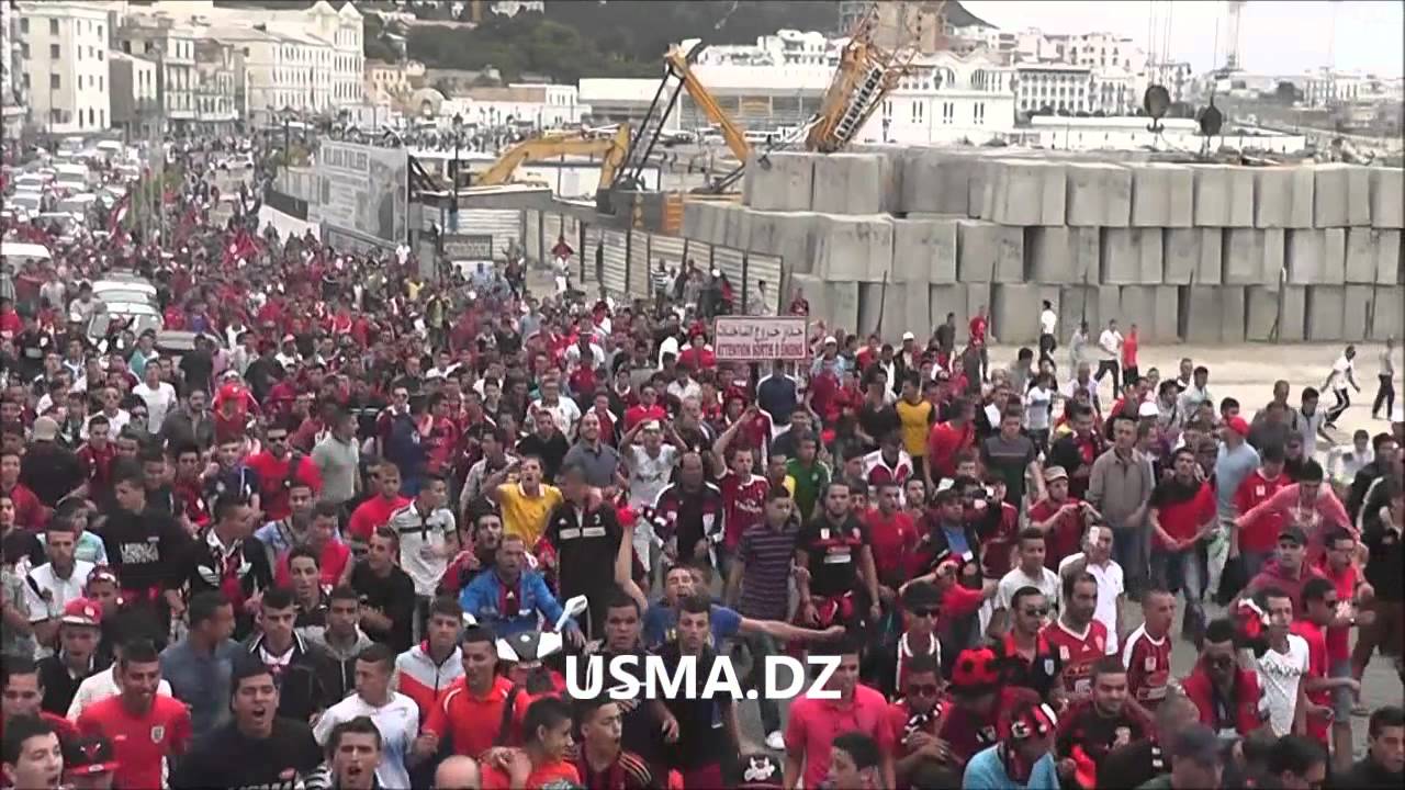 Défilé de l'USMA dans les rues d'Alger