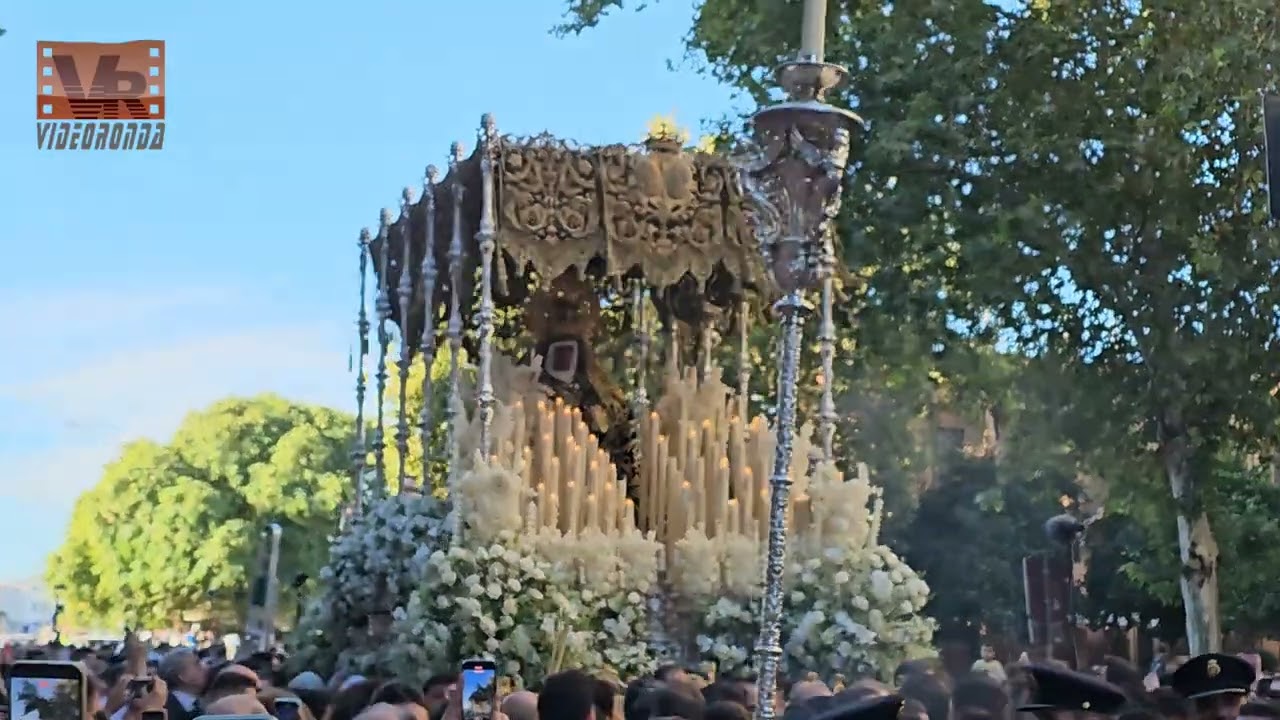 Esperanza de Triana. 4K. Calle Reyes Catolicos. Sevilla 2025