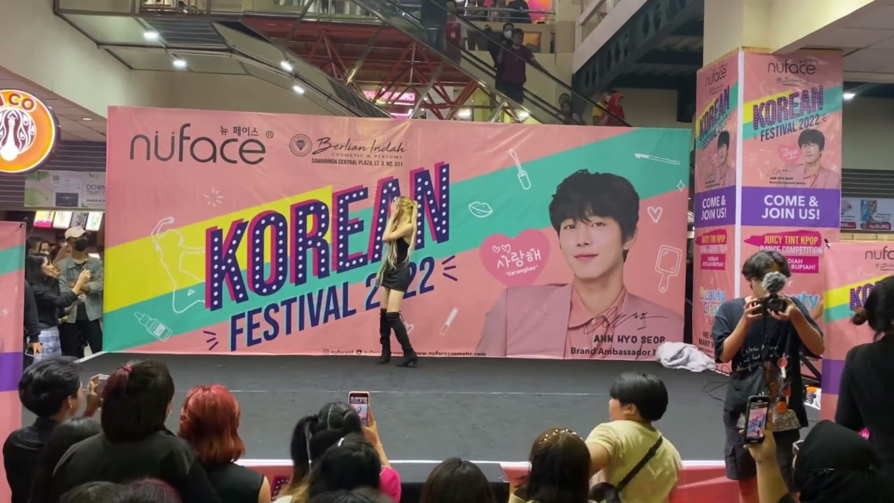 Blackpink Shutdown + Rosé On The Ground by Kennseolni at SAMARINDA CENTRAL PLAZA