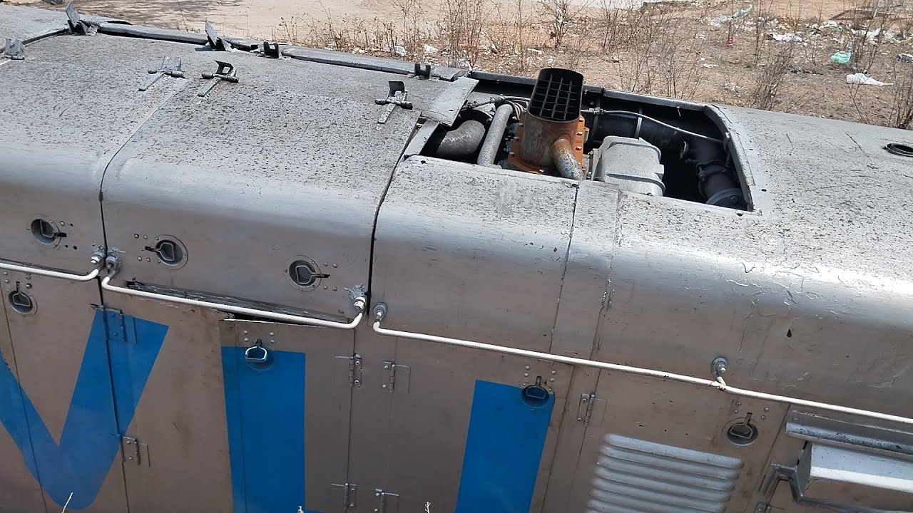 TREM CARGUEIRO COM VAGÕES VAZIOS NÃO VENCEU RAMPA