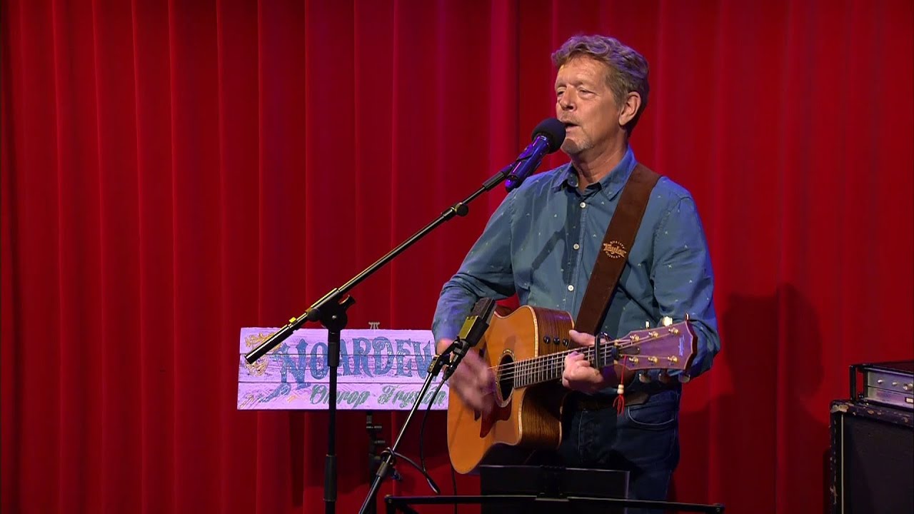 Adri de Boer sjongt Stef Bos yn Noardewyn Live @OmropFryslan