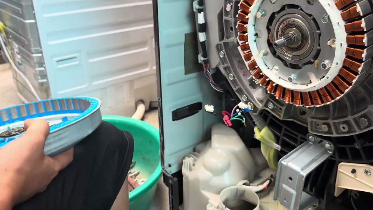 HƯỚNG DẪN THÁO TRỤC MÁY GIẶT TOSHIBA NỘI ĐỊA chi tiết từ ngoài vào trong