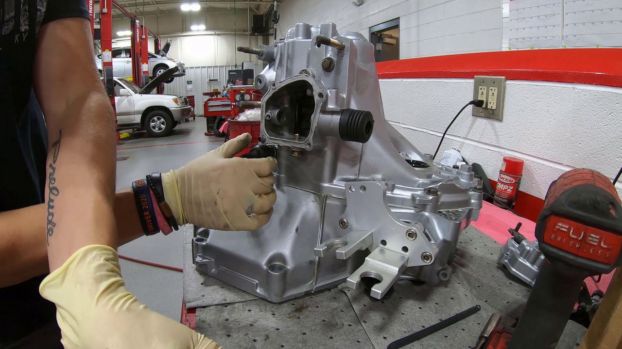 Prelude H/F Series Transmission Tear Down