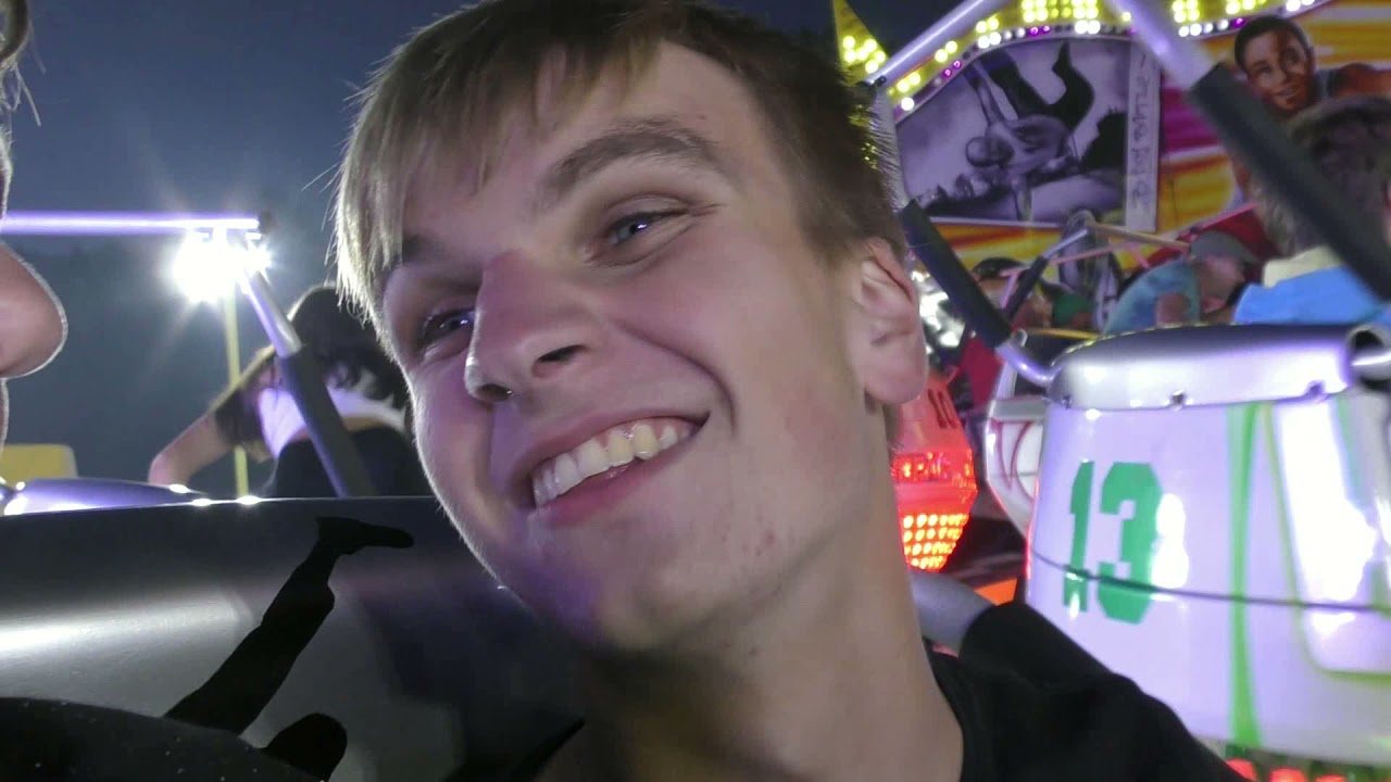 Svatováclavská Prosecká pouť 2021 - ATRAKCE BREAK DANCE ZA JÍZDY / ATTRACTION BREAK DANCE ON-RIDE