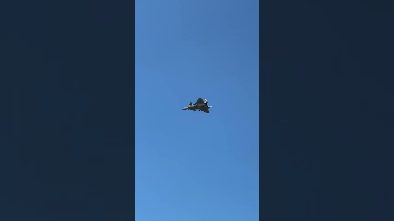 J-20 fighter low fly in China #j20