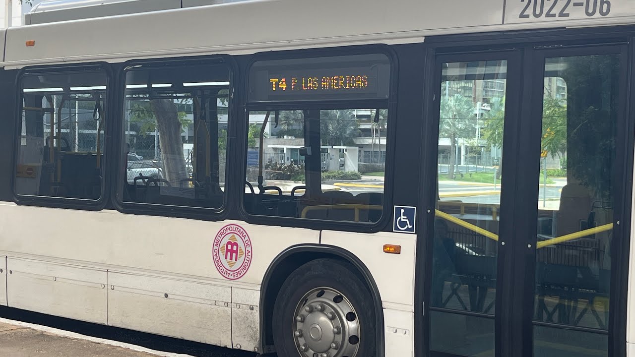 Discovering Puerto Rico from a public bus. Puerto Rico desde una Guagua publica.#travel#viralvideos 