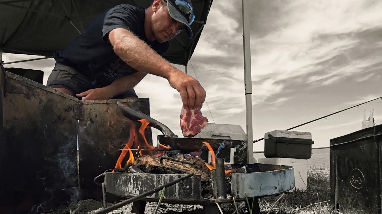 MUCHA PESCA de PEJERREYES. COCINA sobre pala en hermosa laguna 