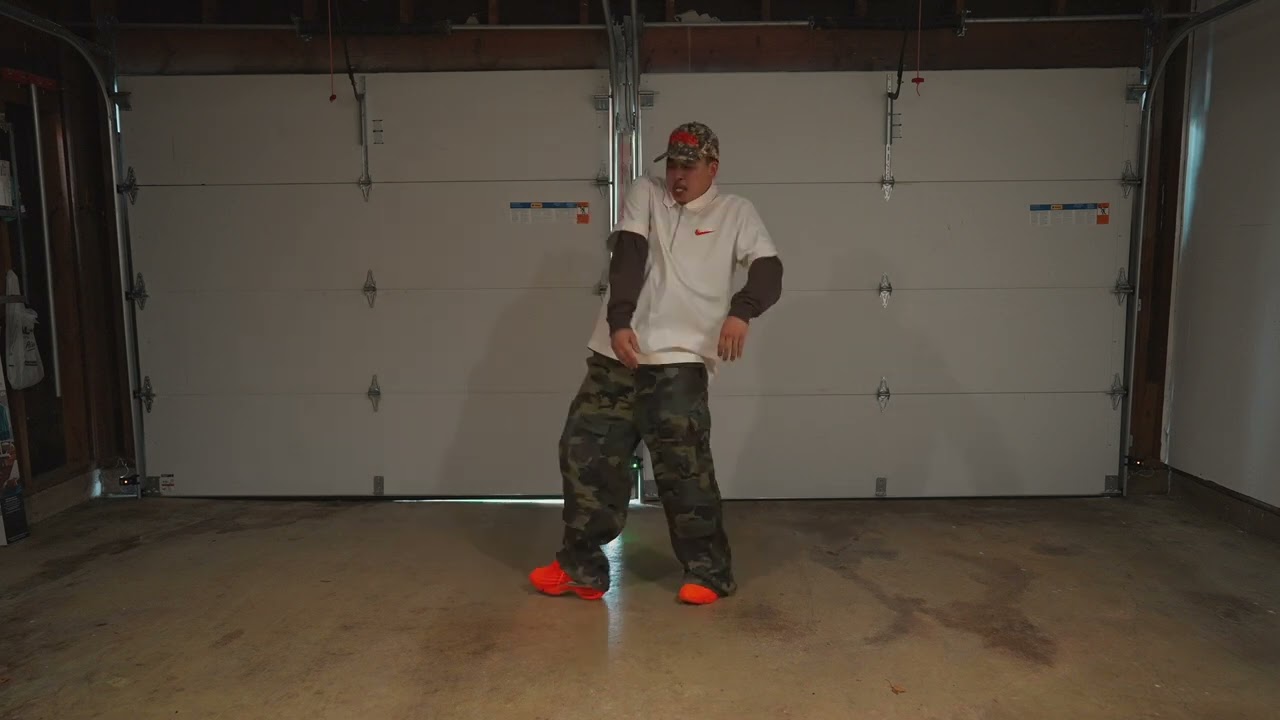 Larry June, s0phamish & Cardo - Stickin' and Movin'