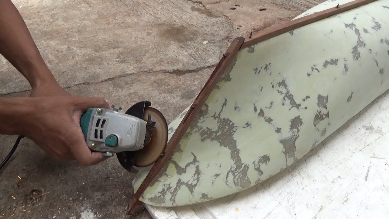 Saya Membuat Lambung Kapal Penumpang Tradisional Indonesia