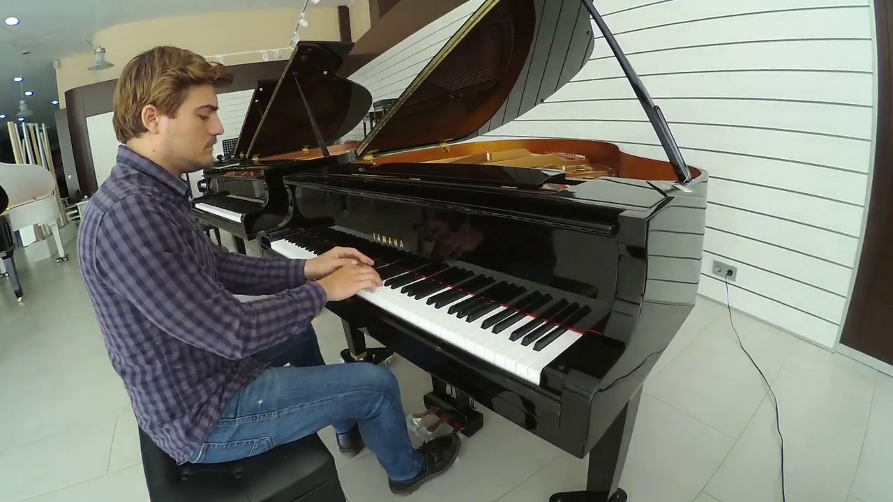 Piano de Cola Yamaha GBK1 nuevo.
