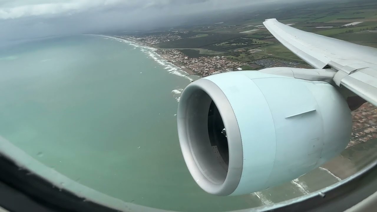 Air Canada B777-300ER takeoff from Rome GE90 Roar!