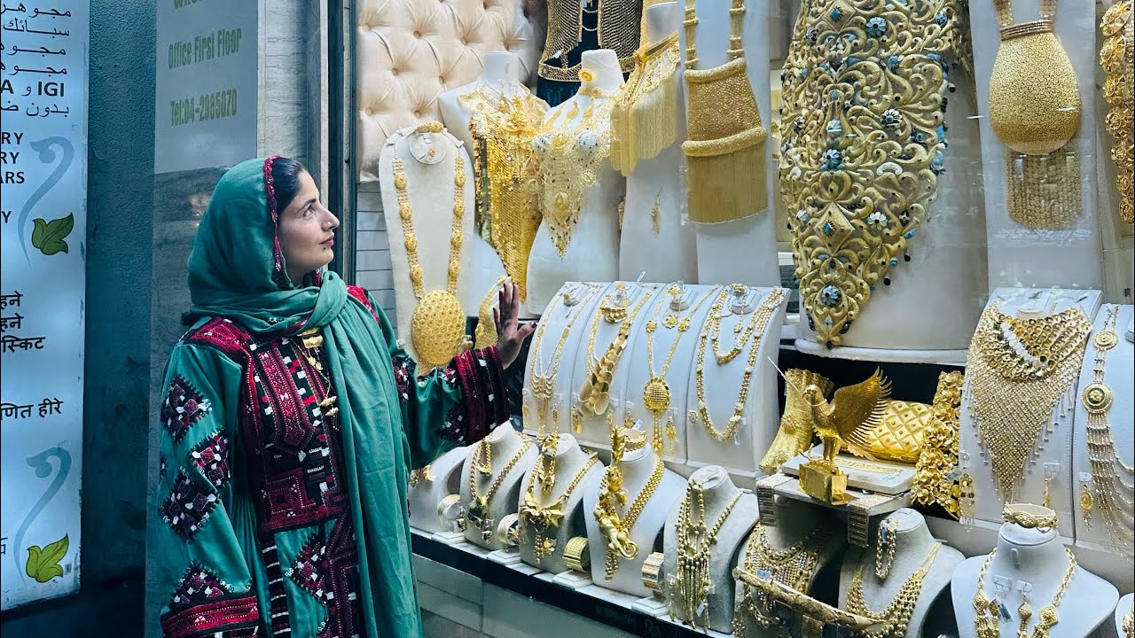 //Balochi Bazar in Dubai //my favourite place 😀❤️