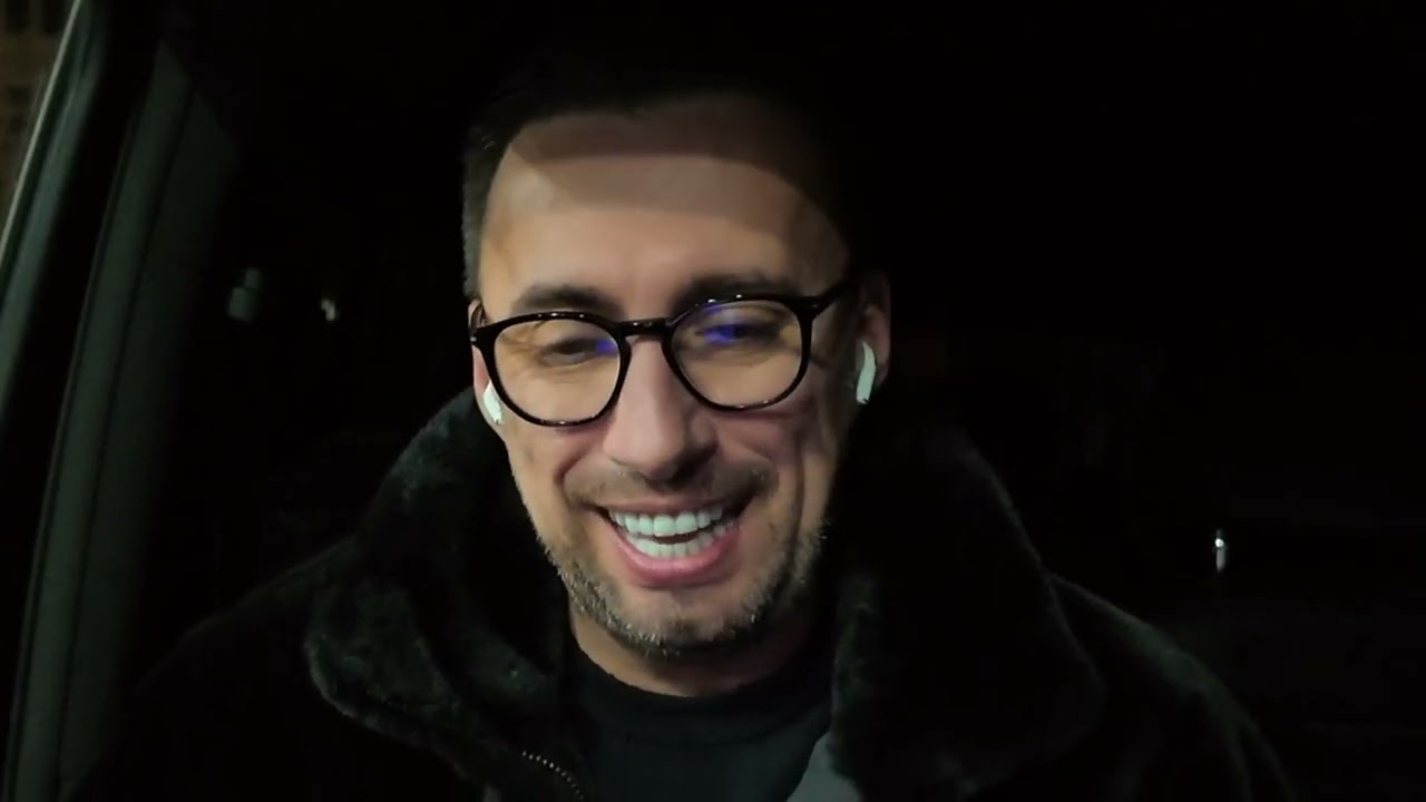 СУДЯ ПО ЛИЦУ ЧЕЛОВЕКА С ГОВОРЯЩЕЙ ФАМИЛИЕЙ УМЕРОВ ПЕРЕГОВОРЫ БЫЛИ СЛОЖНЫЕ🤣