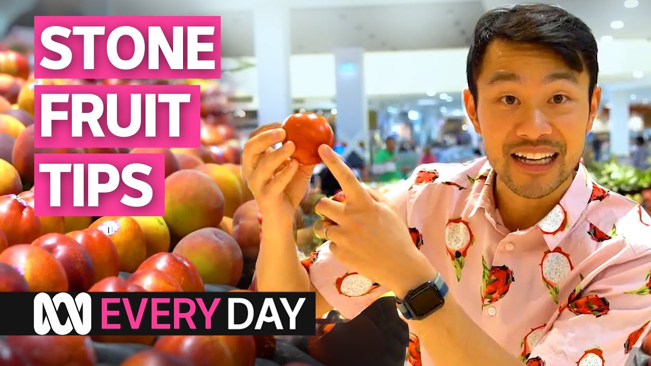How to pick perfect peaches, plums and nectarines 🍑 | ABC Australia