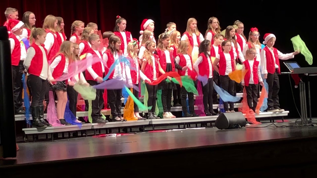 Scarf Dance by HSES Honor Choir 12.12.2019