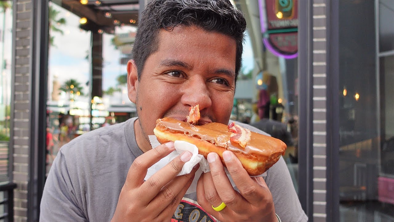 DONUT DE BACON, LOJAS, MONTANHAS-RUSSAS E SUPER ATRAÇÕES DO UNIVERSAL STUDIOS ORLANDO
