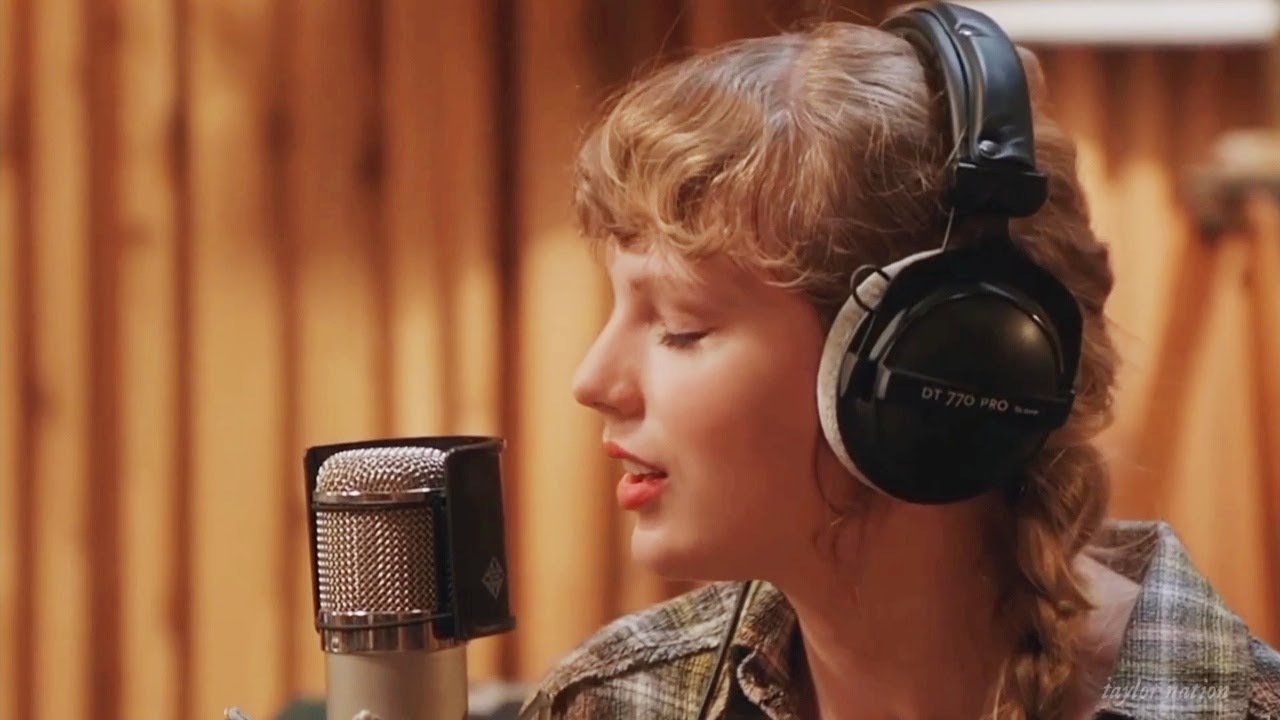 Taylor Swift - cardigan (folklore: long pond studio sessions) (Live/2020)