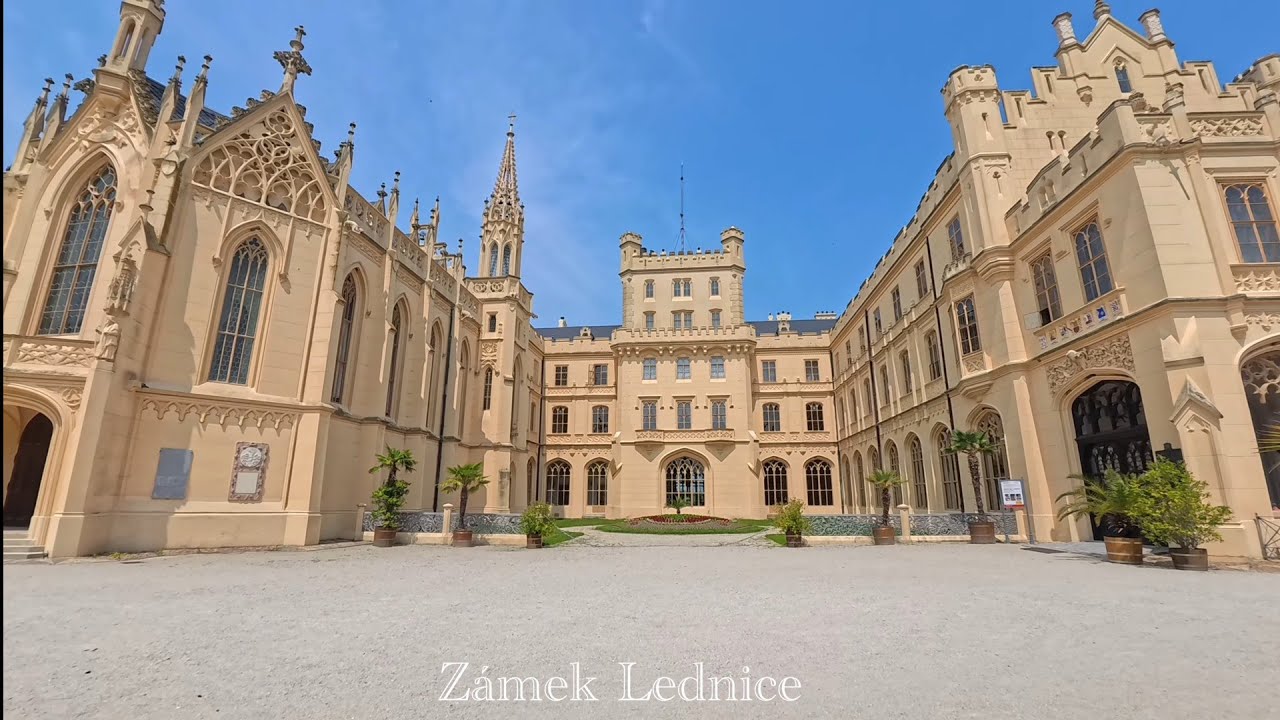 LEDNICE-VALTICE-MIKULOV VŠECHNY ZÁMEČKY.