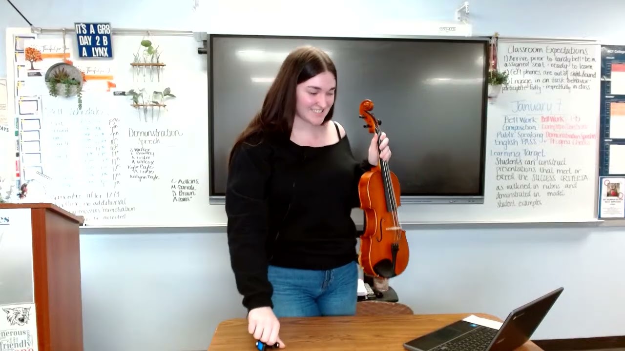 Caitlyn Adkins : Demonstration (How to Play the Violin)