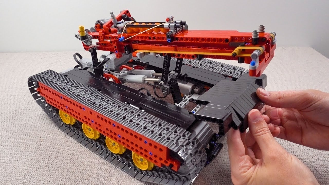 Building a Lego Tank (no music, no filters)