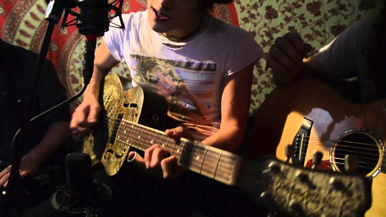 Tyler Bryant & The Shakedown - 