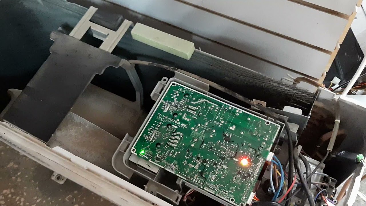 Repair of Samsung inverter air conditioner.Ремонт инверторного кондиционера Samsung.Замена LM3S817.