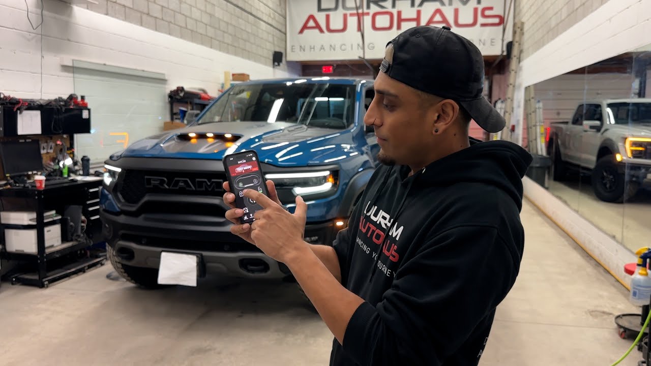Сигнализация для смартфона IGLA + Compustar и GPS-отслеживание (2020 - 2024 Ram 1500 TRX)