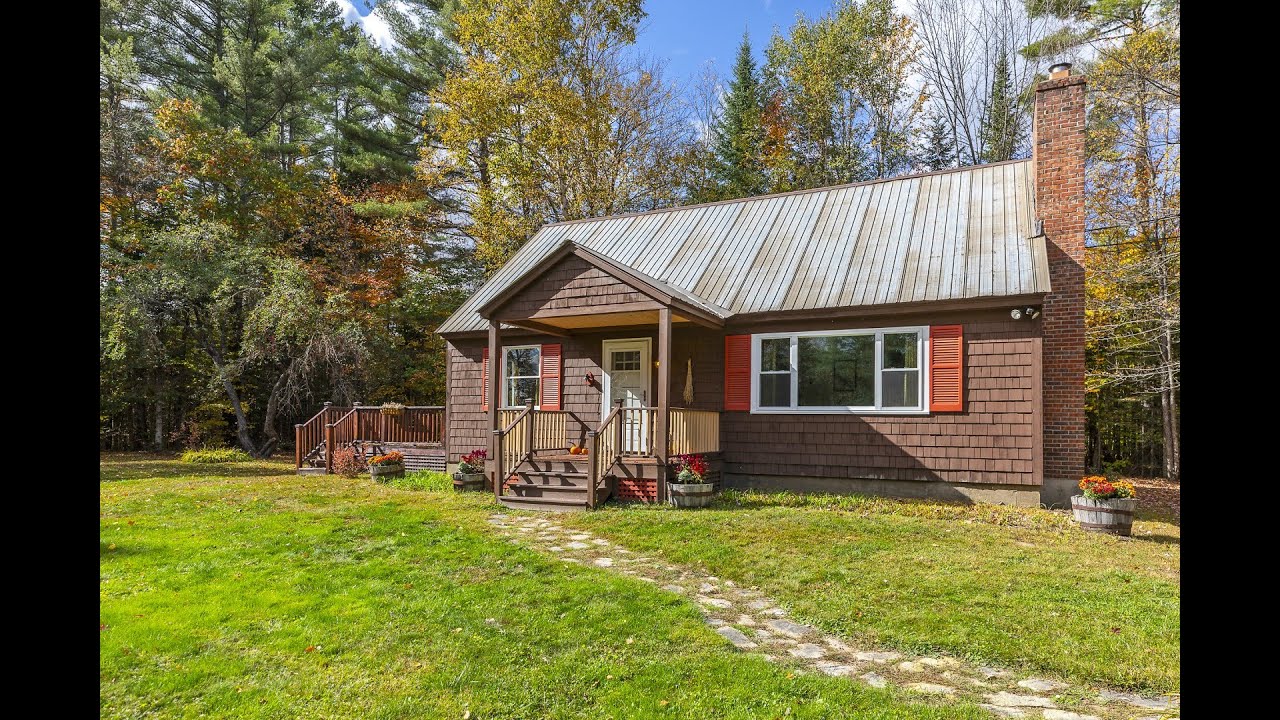 This Home for Sale: 81 Evergreen Lane in Londonderry, VT (public)
