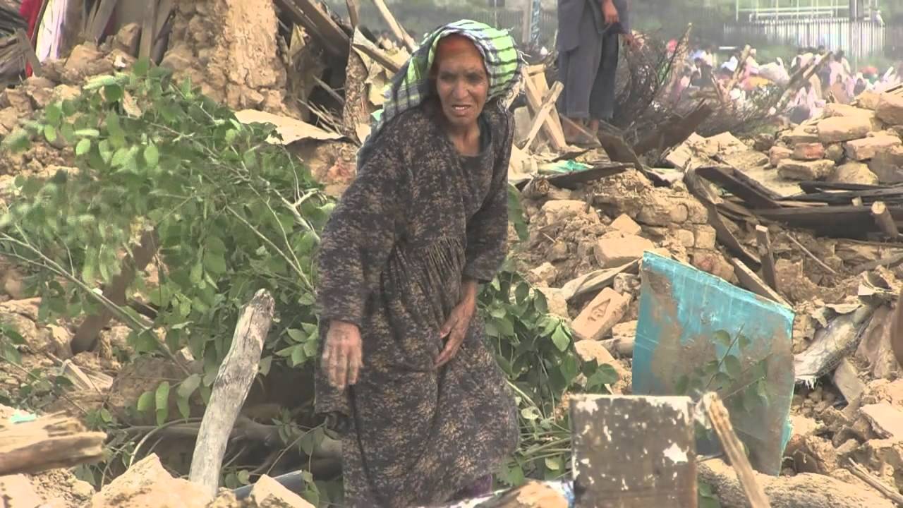Pakistan slum demolition drive exposes housing crisis