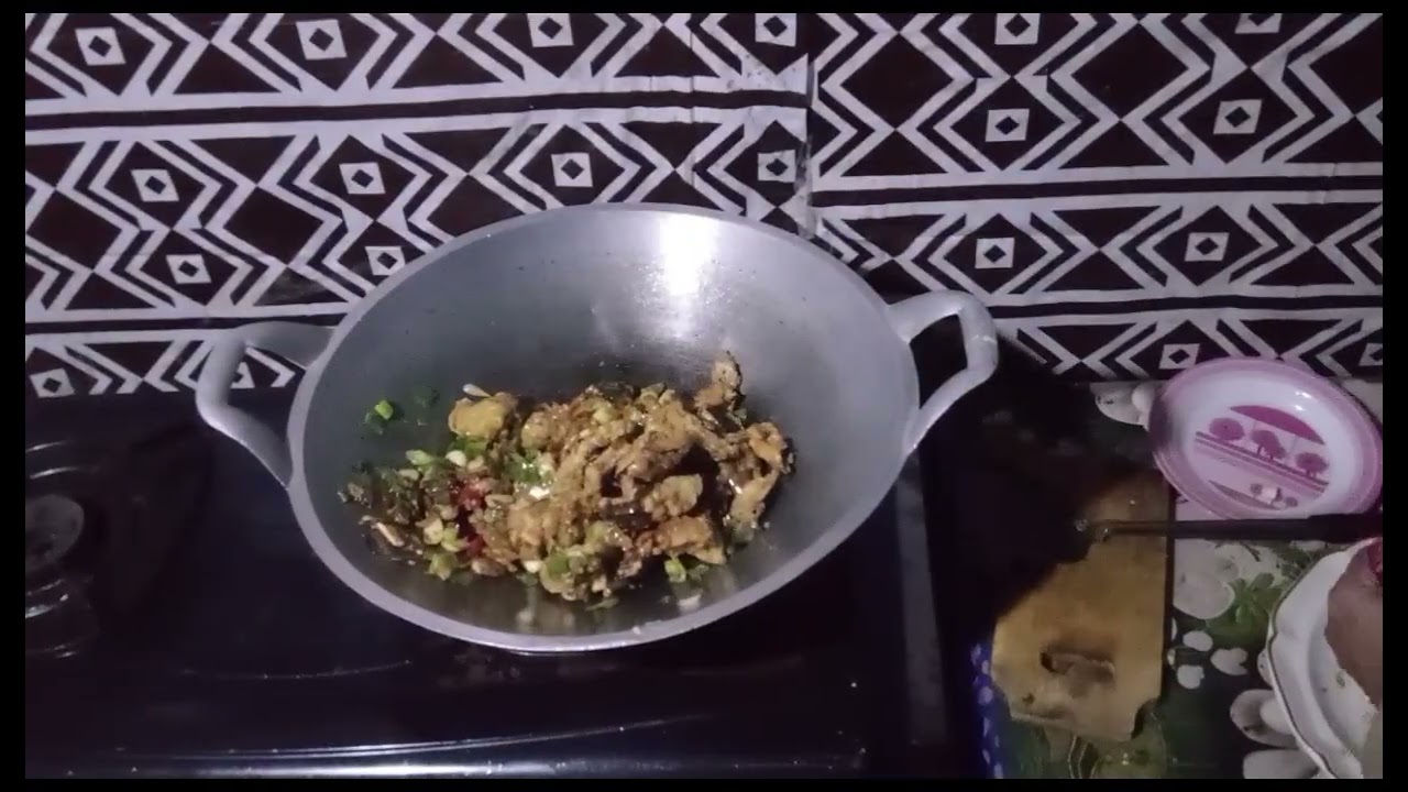 PAGI PAGI MENDUNG MAU HUJAN, MASAK TERONG DI BIKIN INI AJA UDH NIKMAT......